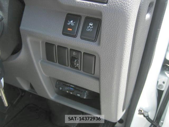 Nissan Caravan 2020-09 7499845-21