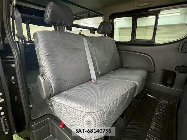 Nissan Caravan 2022-03 7499844-9