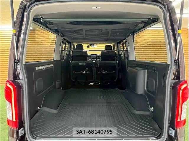 Nissan Caravan 2022-03 7499844-19