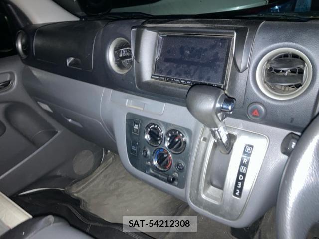 Nissan Caravan 2017-06 7561915-11