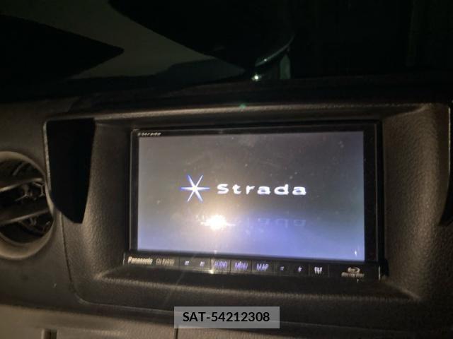 Nissan Caravan 2017-06 7561915-12