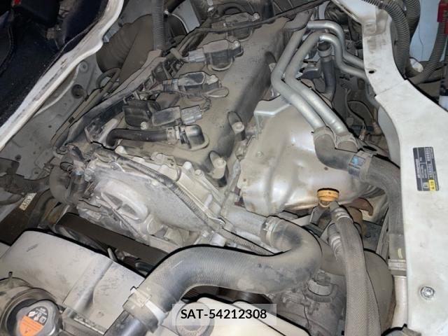 Nissan Caravan 2017-06 7561915-20