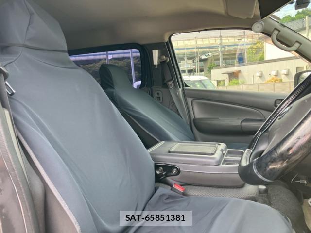 Nissan Caravan 2018-06 7615398-9