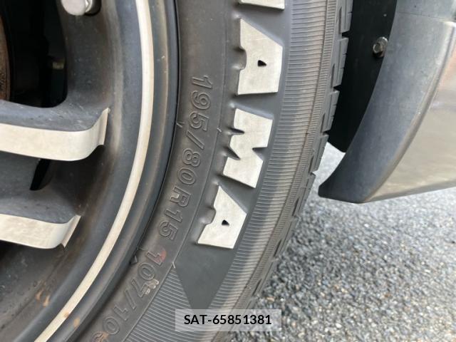 Nissan Caravan 2018-06 7615398-6