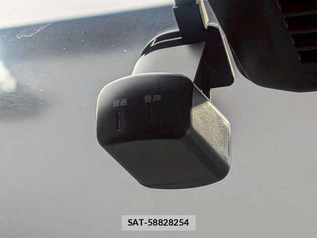 Nissan Caravan 2025-07 7615397-6