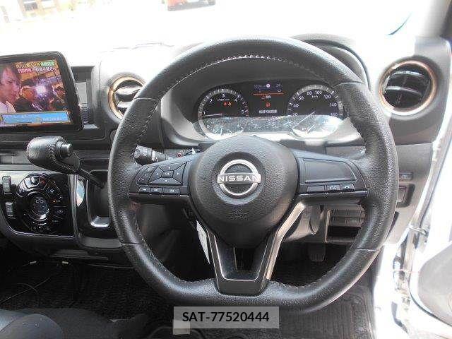 Nissan Caravan 2022-11 7615392-14