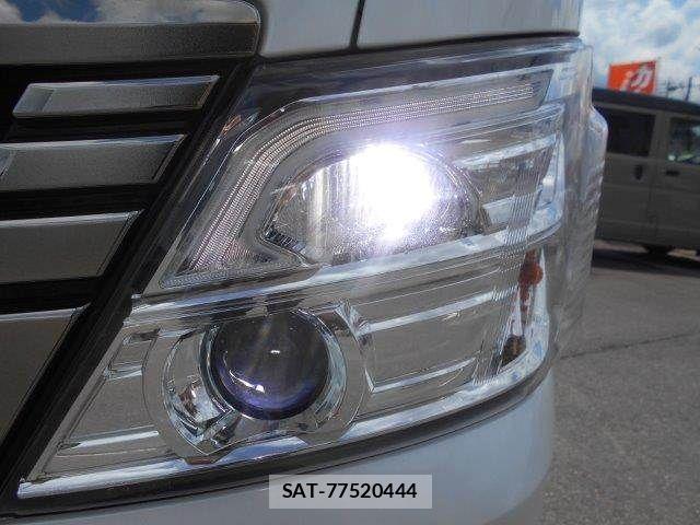 Nissan Caravan 2022-11 7615392-15
