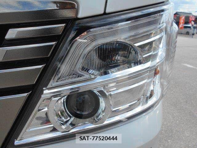 Nissan Caravan 2022-11 7615392-26