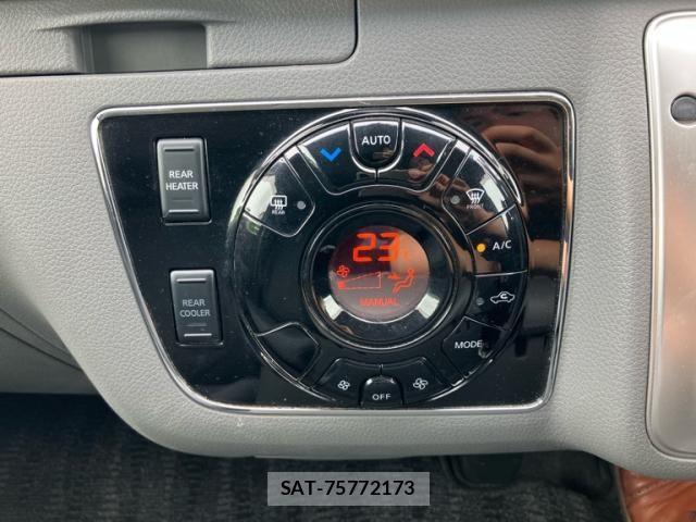 Nissan Caravan 2017-09 7615396-18