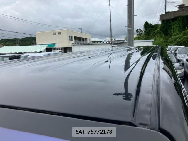Nissan Caravan 2017-09 7615396-5