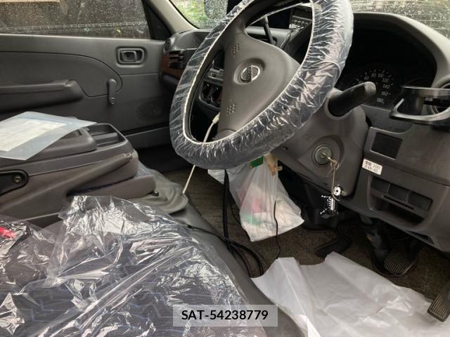 Nissan Caravan 2002-08 7721744-10