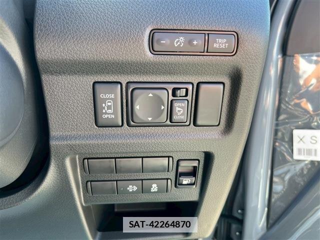 Nissan Caravan 2025-11 7721734-15