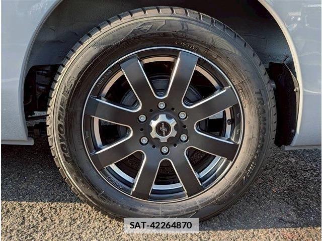 Nissan Caravan 2025-11 7721734-18