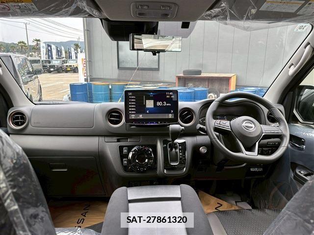 Nissan Caravan 2025-10 7721733-1
