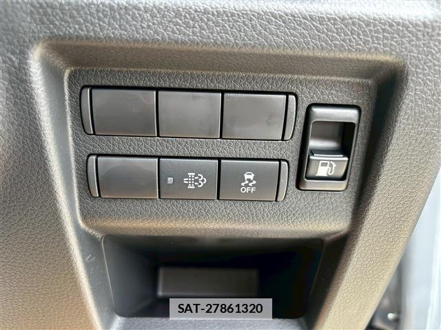 Nissan Caravan 2025-10 7721733-25