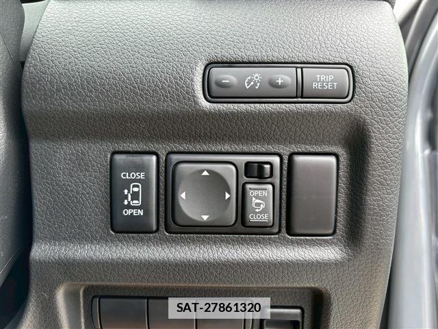 Nissan Caravan 2025-10 7721733-26