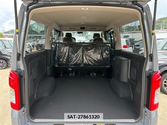 Nissan Caravan 2025-10 7721733-4