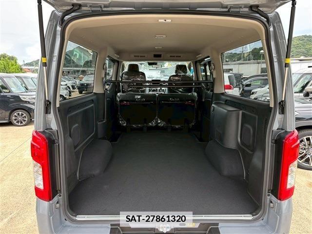 Nissan Caravan 2025-10 7721733-5
