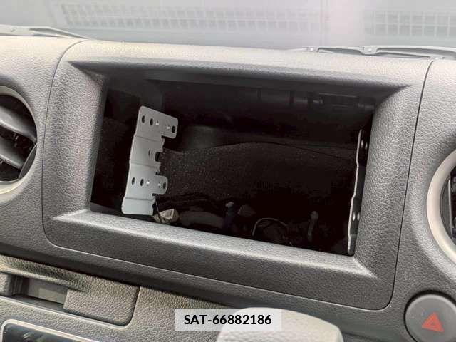 Nissan Caravan 2025-05 7721736-15