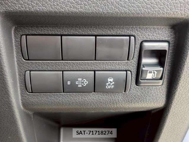 Nissan Caravan 2026-06 7721732-16