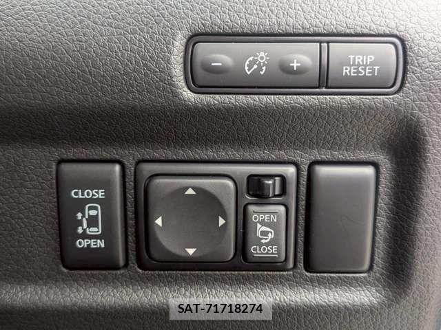 Nissan Caravan 2026-06 7721732-17