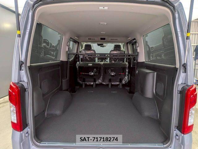 Nissan Caravan 2026-06 7721732-24