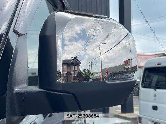 Nissan Caravan 2023-05 7783274-25