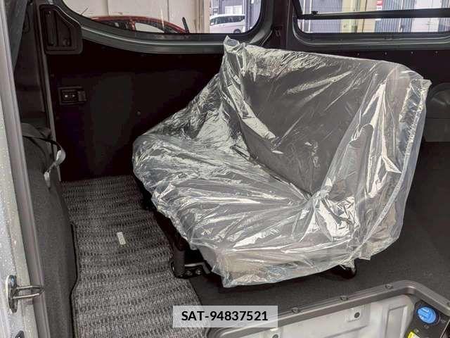 Nissan Caravan 2026-05 7783276-16