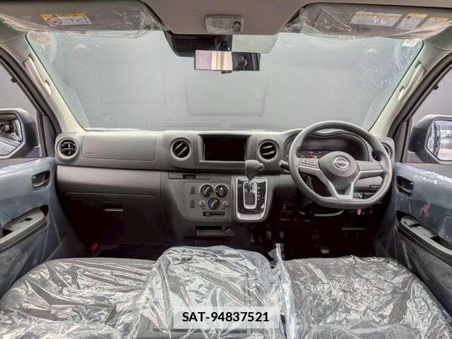 Nissan Caravan 2026-05 7783276-2