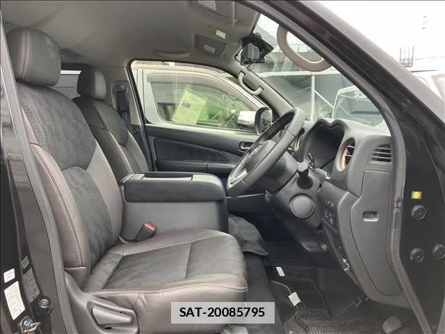 Nissan Caravan 2022-01 7783258-10