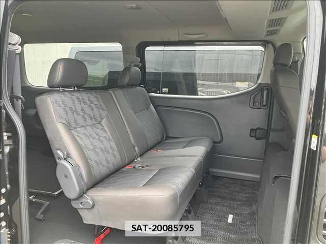 Nissan Caravan 2022-01 7783258-11