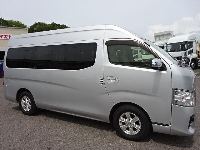 Nissan Caravan 2017-09 7864643-9