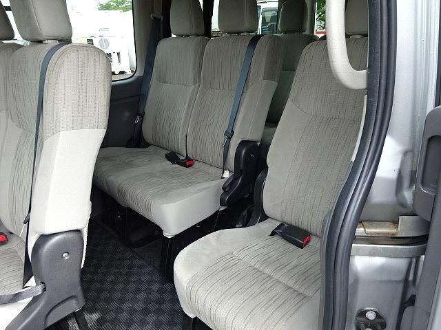 Nissan Caravan 2017-09 7864643-14
