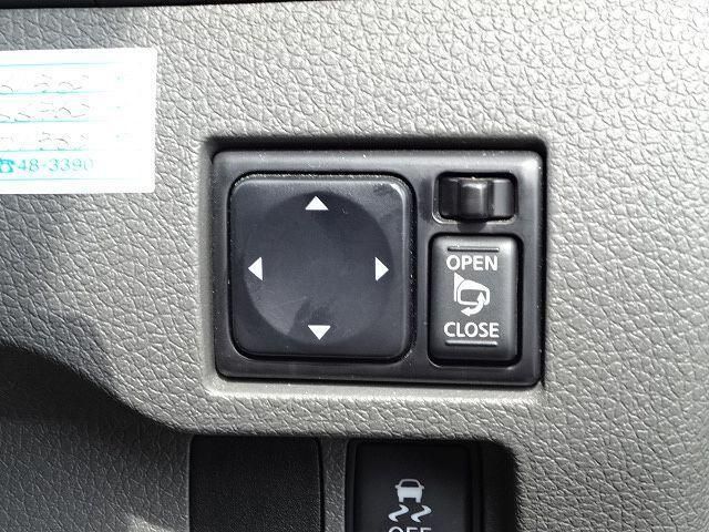 Nissan Caravan 2017-09 7864643-24