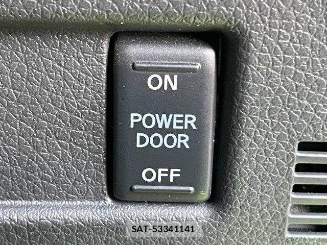 Nissan Caravan 2021-12 7875661-9