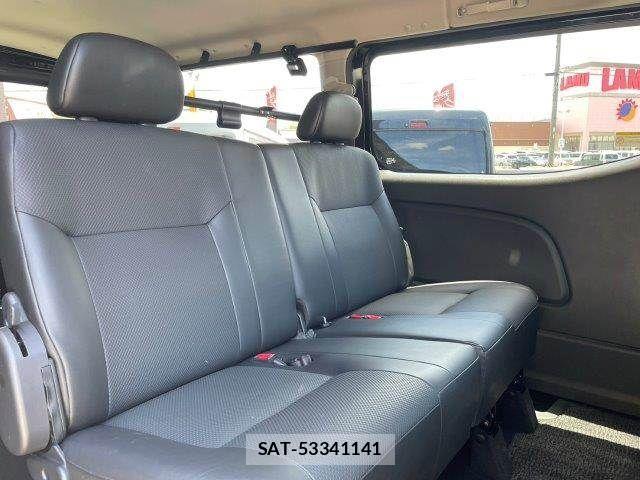 Nissan Caravan 2021-12 7875661-13