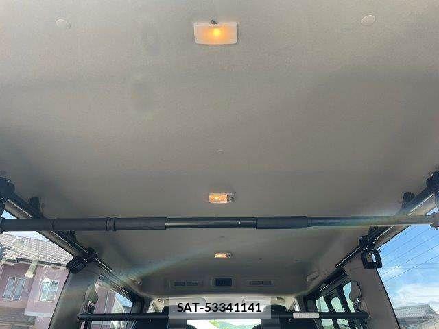 Nissan Caravan 2021-12 7875661-15