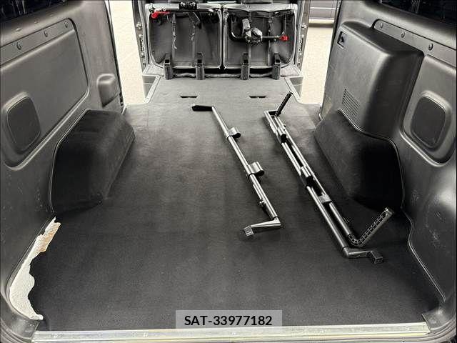 Nissan Caravan 2022-06 7875660-19