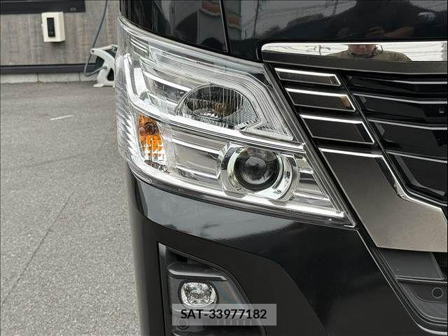 Nissan Caravan 2022-06 7875660-4