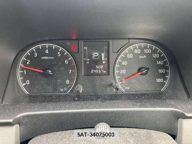 Nissan Caravan 2021-02 7875664-15
