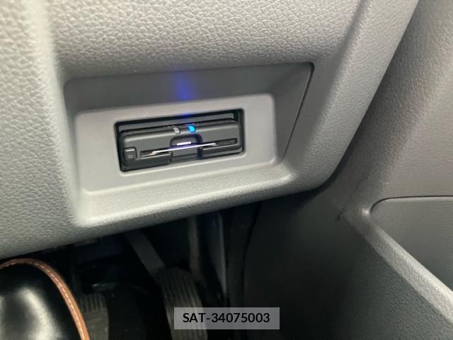 Nissan Caravan 2021-02 7875664-20