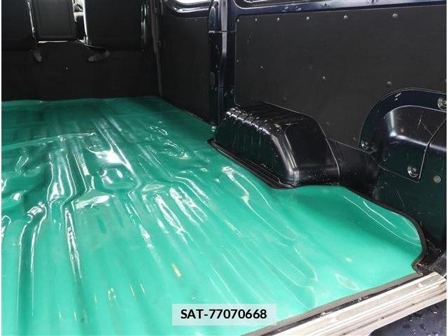 Nissan Caravan 2022-05 7902387-29
