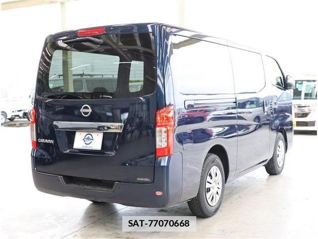 Nissan Caravan 2022-05 7902387-7