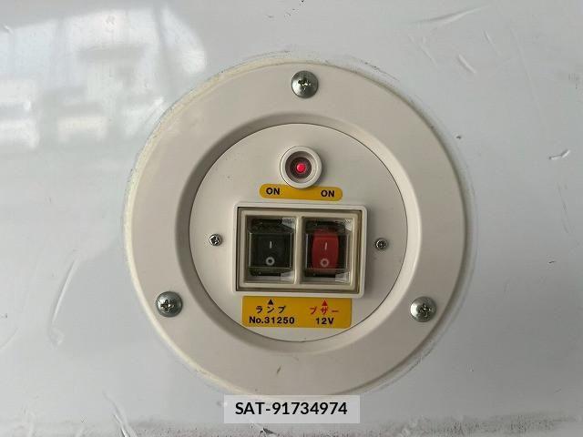 Nissan Caravan 2020-05 7960895-16