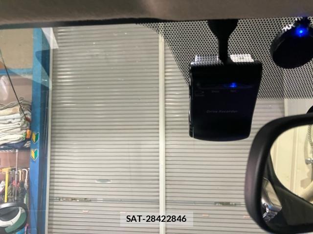 Nissan Caravan 2016-06 7978754-18