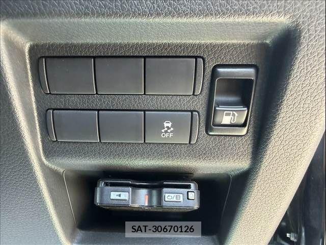 Nissan Caravan 2022-09 8034736-18