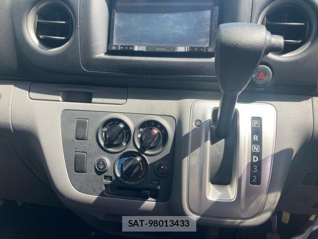 Nissan Caravan 2017-02 8034738-21