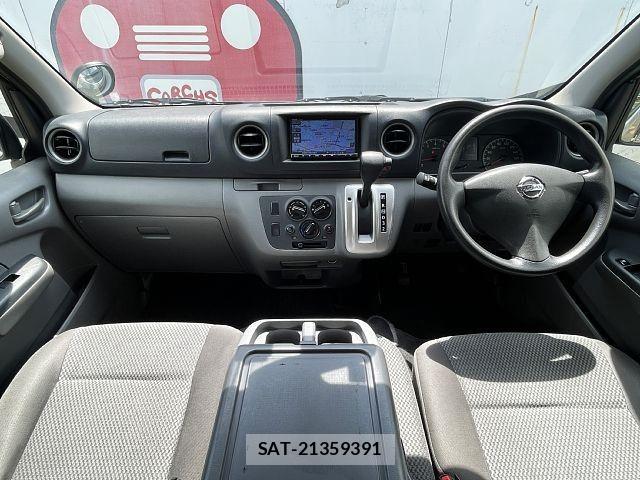 Nissan Caravan 2018-06 8034737-1