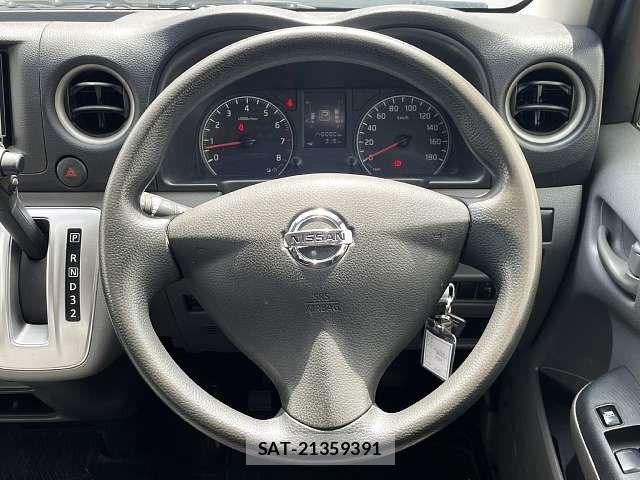Nissan Caravan 2018-06 8034737-4