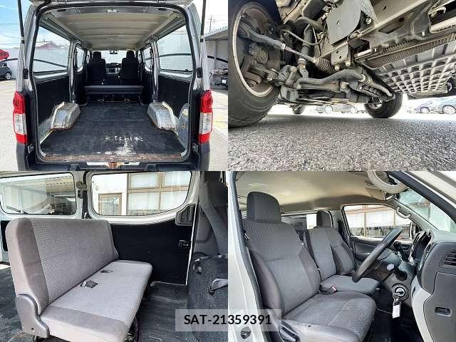 Nissan Caravan 2018-06 8034737-7